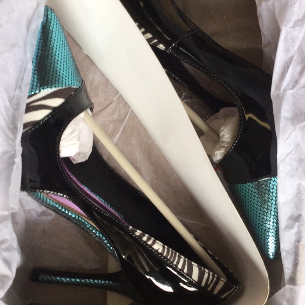 NWT River Island zebra metallic colorblock heels - Picture 8 of 8
